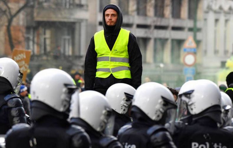 Փարիզում «դեղին բաճկոնների» ակցիայի մասնակից 16 ցուցարար է ձերբակալվել

