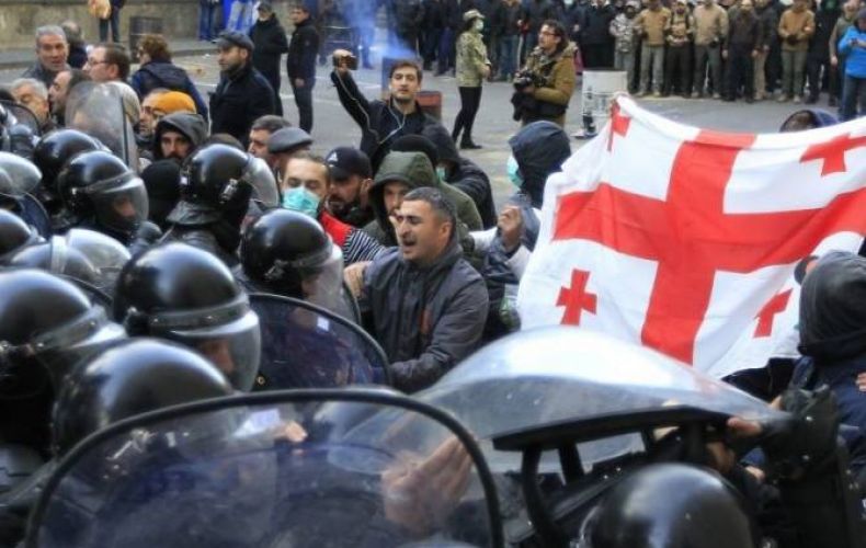 Թբիլիսիում բողոքի ակցիայի տասը մասնակիցներ վարչական կալանքի են ենթարկվել