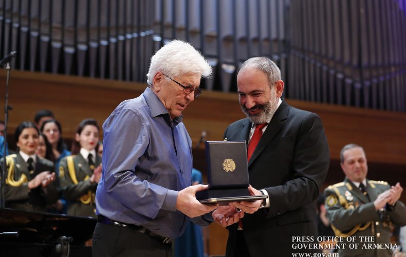 President Sarkissian awards composer Robert Amirkhanyan with Order