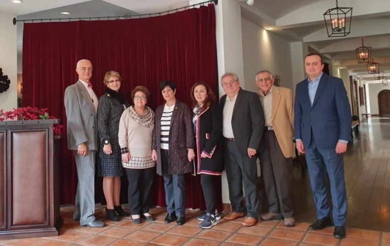Нарине Агабалян встретилась с руководством армянского учебного заведения