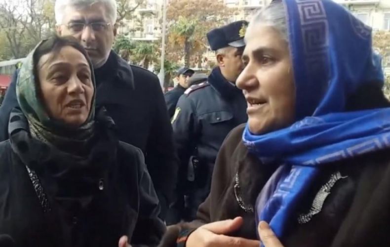 «Տերտերի գործով» դատապարտվածների ընտանիքների բողոքի ակցիա Ադրբեջանի արդարադատության նախարարության առջեւ

