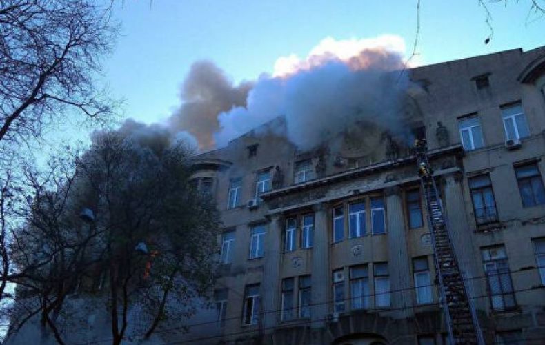 В Одессе двенадцать человек пострадали при пожаре в колледже