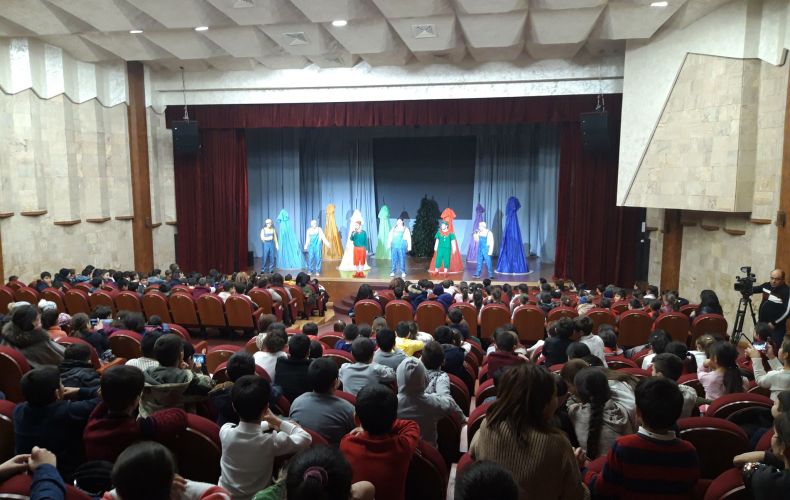 Հայաստանի երգի պետական թատրոնը Ստեփանակերտում ցուցադրում է մանկական մյուզիքլ-ներկայացում