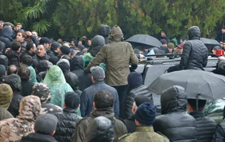 Председатель Совбеза Абхазии не исключил силового развития событий