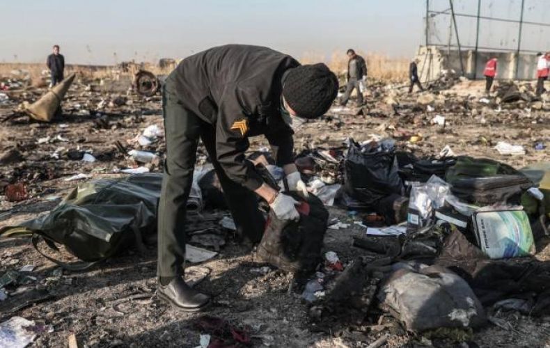 Украина попросила Иран передать «черные ящики» сбитого под Тегераном самолета
