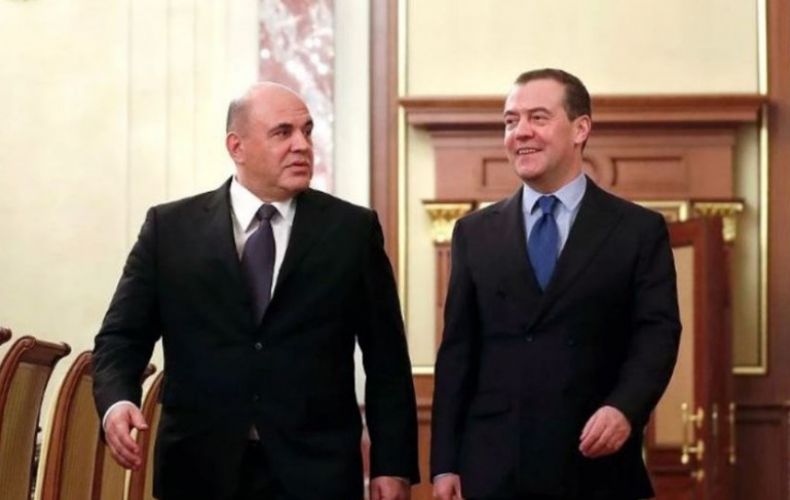Новый премьер-министр Михаил Мишустин и его предшественник