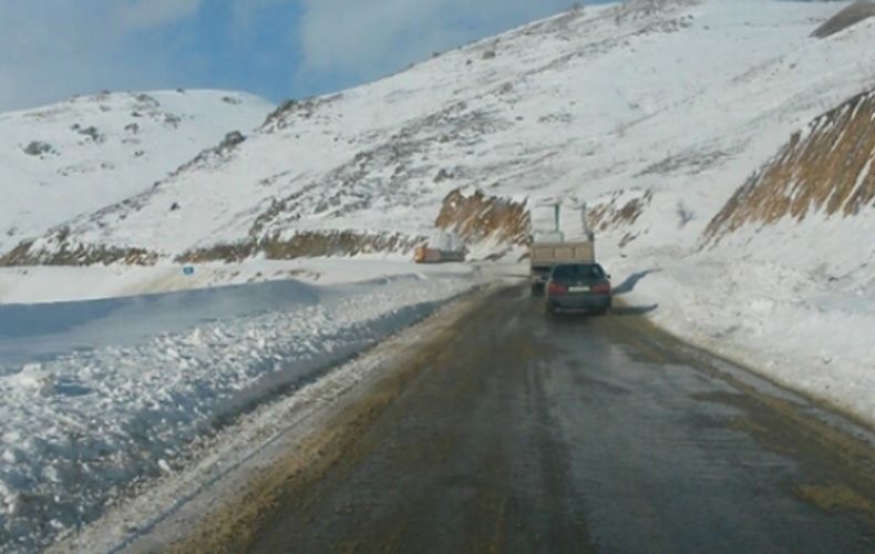 Սոթք-Քարվաճառ ճանապարհն ու Վարդենյաց լեռնանցքը բեռնատարների համար փակ է, մյուս մեքենաների համար՝ դժվարանցանելի
