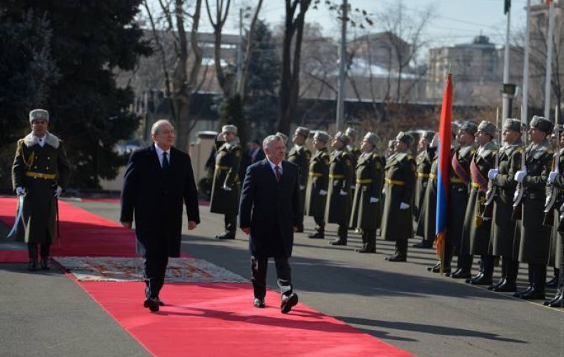 В резиденции президента Армении состоялась официальная церемония встречи короля Иордании