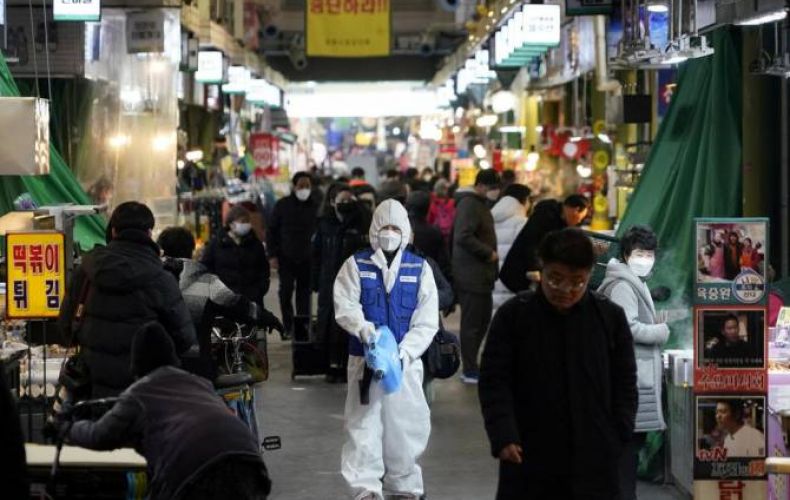 Более 1 млн южнокорейцев требуют отставки президента из-за распространения коронавируса

