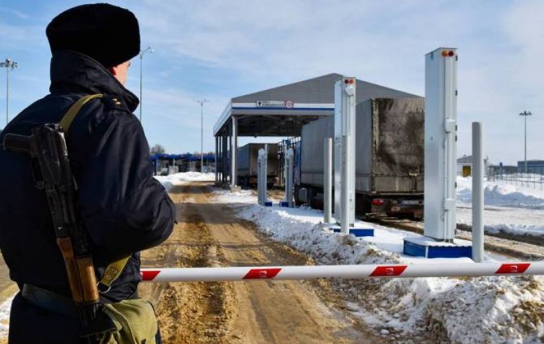 Russia closes border with Belarus over coronavirus