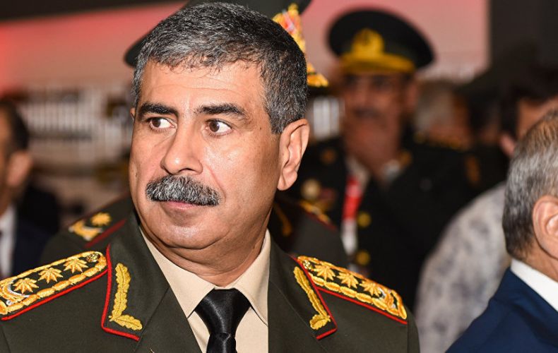 Министр обороны Азербайджана проинспектировал передний край