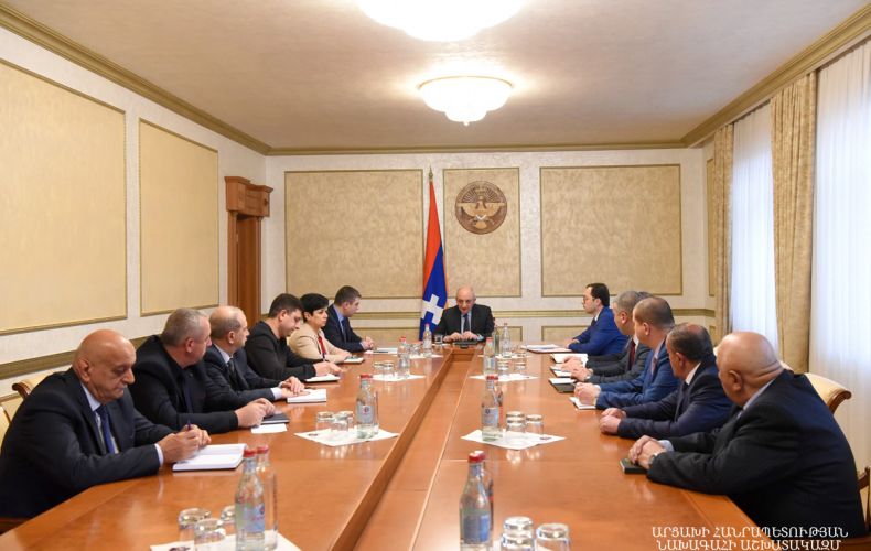 Bako Sahakyan convened a working consultation with the heads of institutions under the jurisdiction of Stepanakert Municipality