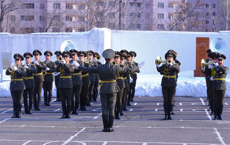 Հայտարարվում է Մոսկվայի զինվորական դիրիժորների ռազմական ինստիտուտում սովորելու մրցույթ


