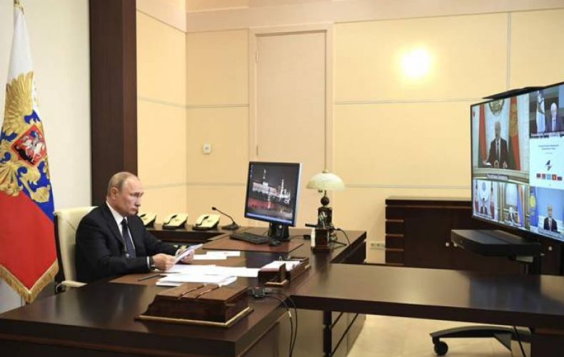 Putin addresses gas price issue at EEU videoconference