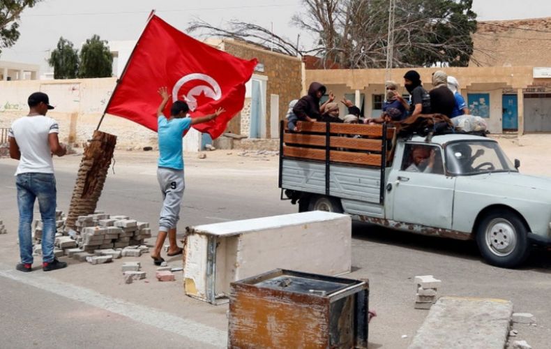 Թունիսում գործազրկության պատճառով զանգվածային ցույցեր են սկսվել