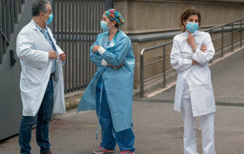 Во Франции врачи призвали к национальной забастовке
