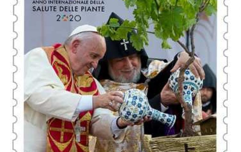 Ватикан выпустил марку, посвященную визиту Папы Римского в Армению (ФОТО)