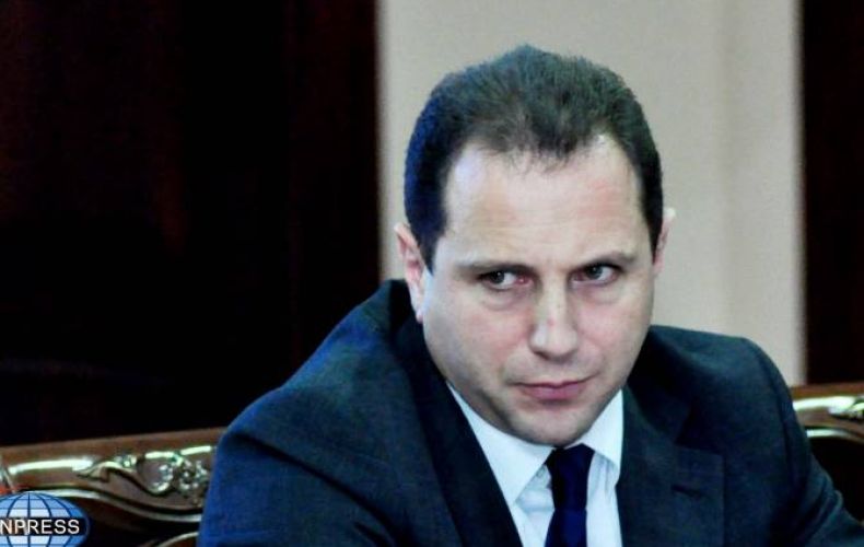 Defense Minister says int’l organizations “spare no effort” to return captive Armenian serviceman
