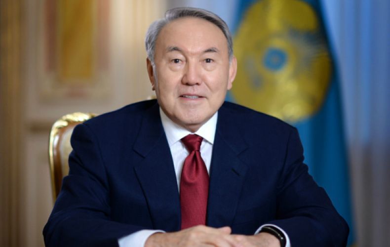 Президент Казахстана поздравил президента Армении