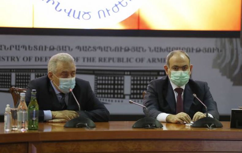 Armenian PM introduces new defense minister to staff