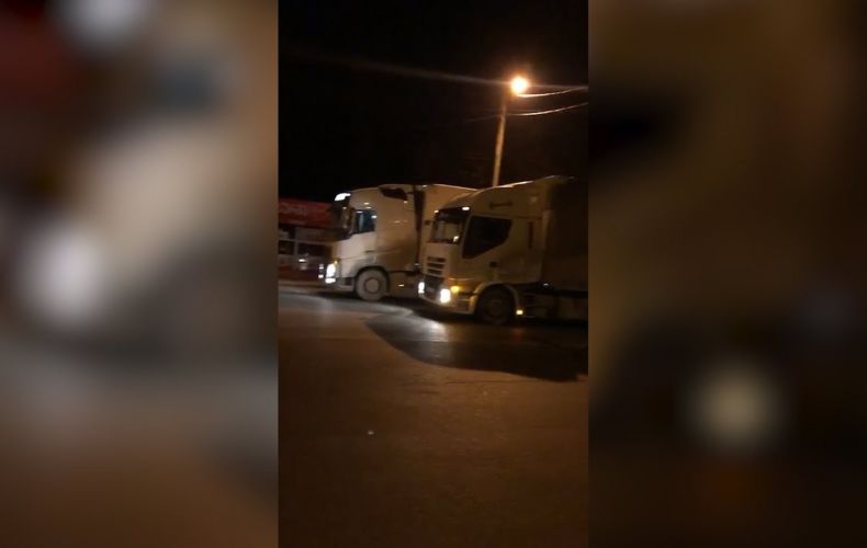 Unknown men throw stones at Armenian trucks in Georgia: criminal case launched