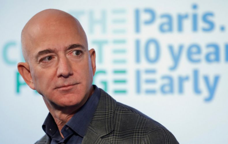 Bloomberg: Bezos Reclaims Title of World’s Richest After Musk Slips