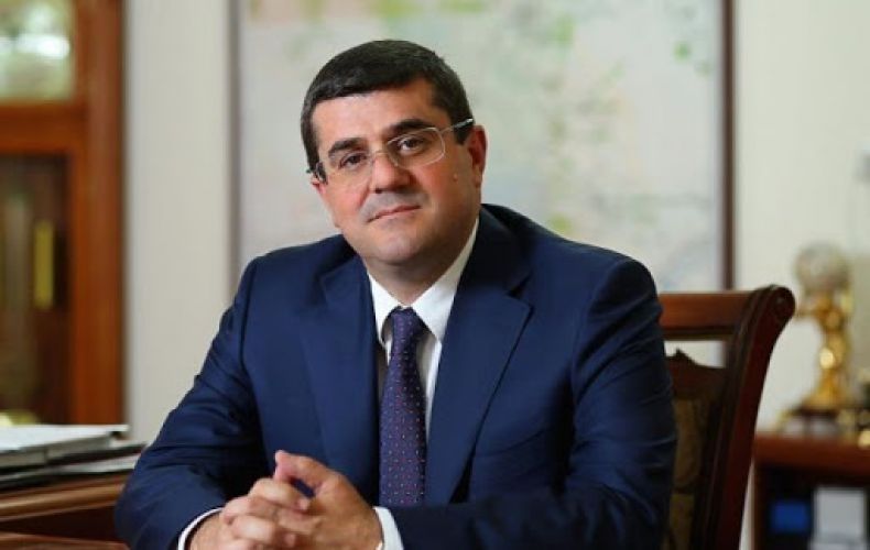 President Arayik Harutyunyan  says ready to mediate in overcoming political crisis in Armenia