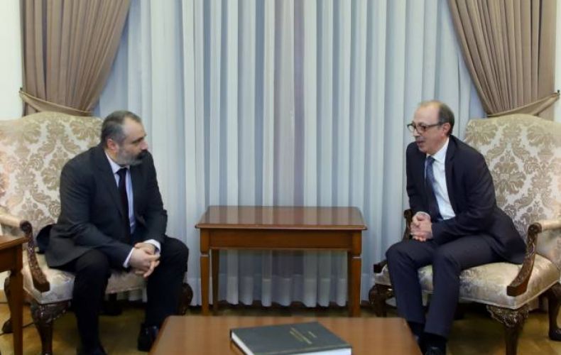 Artsakh, Armenian FMs discuss NK conflict settlement