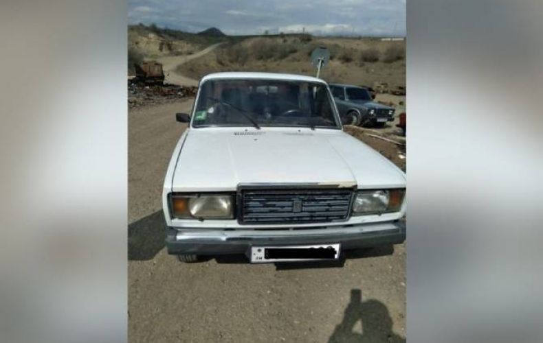 Azerbaijanis hit Armenian cars with stones in Artsakh