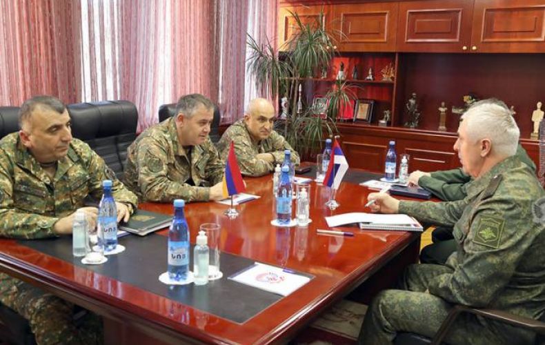 Armenia army chief receives commander of Russia peacekeeping contingent in Karabakh conflict zone