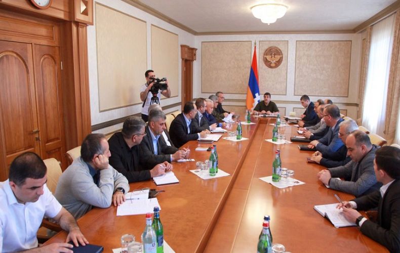 President of the Artsakh Republic Arayik Harutyunyan convened a consultation on developing a program to assist those damaged by the war