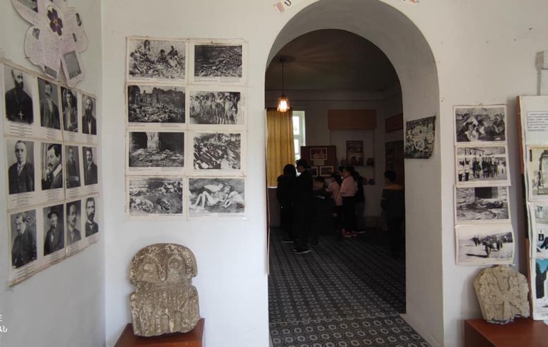 В историко-географическом музее Мартакерта открылась выставка под названием: «Отрицание геноцида - начало нового геноцида».