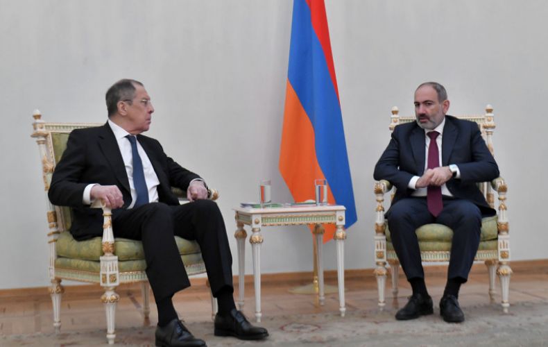 Лавров в Ереване обсудит выполнение договоренностей по Нагорному Карабаху

