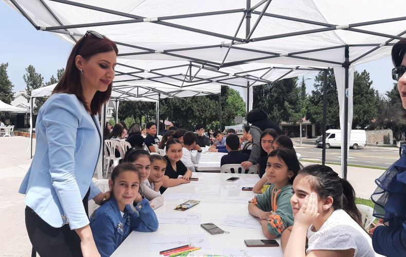 На творческом мероприятии под открытым небом в Степанакерте приняли участие 300 арцахских ребят