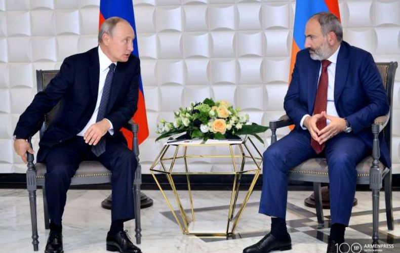 Pashinyan, Putin hold phone talk