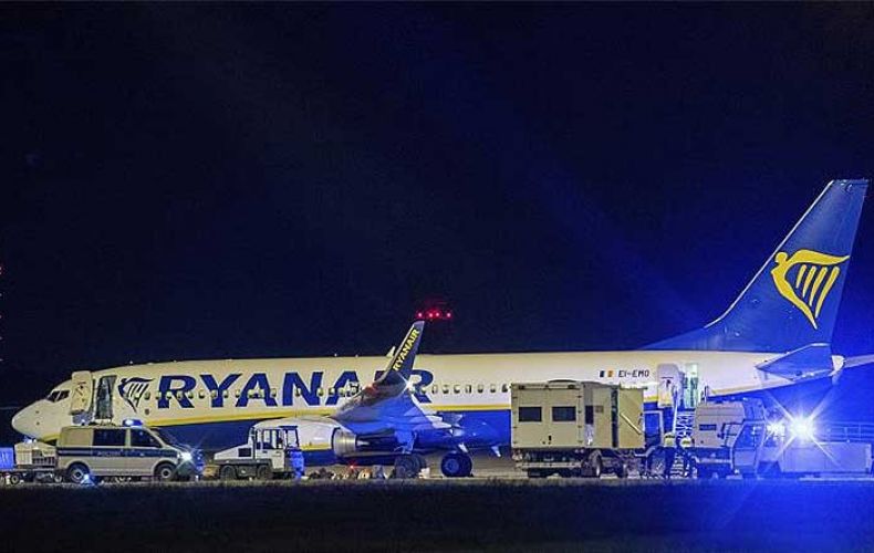 Ryanair plane makes emergency landing in Berlin after bomb threat