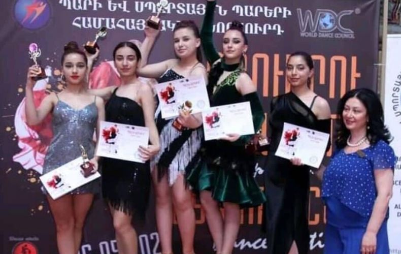 Арцахцы заняли призовые места в соревнованиях по спортивным танцам