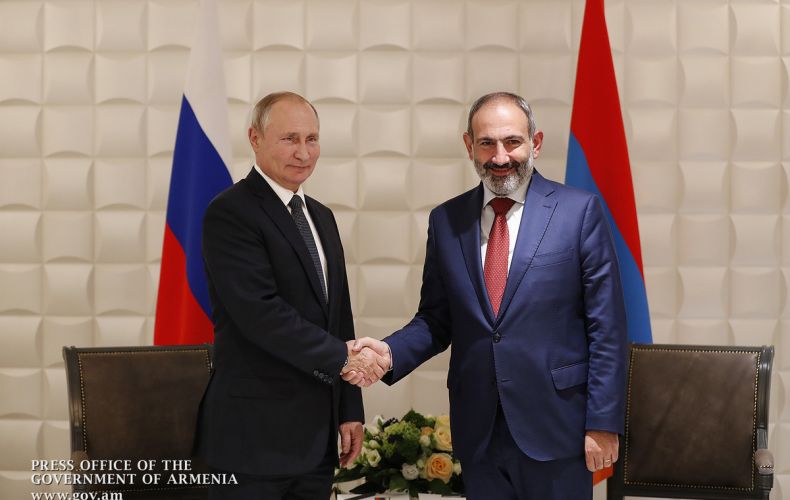 PM Pashinyan holds phone talk with Vladimir Putin