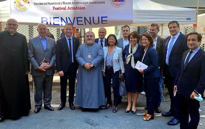 В Париже открылся четвертый армянский фестиваль