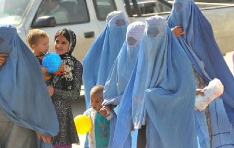 Трудящимся в системе хозяйства Кабула женщинам запретили выходить на работу