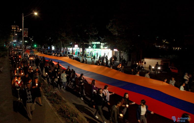 В Степанакерте организовано факельное шествие под названием «Арцах живет» (фотографии)