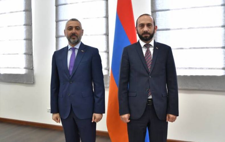 Встреча министра ИД Армении с послом Болгарии в Армении