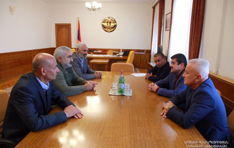 President of the Artsakh Republic Arayik Harutyunyan received members of 
