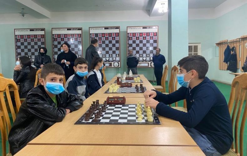 В Степанакерте стартовал республиканский турнир по быстрым шахматам