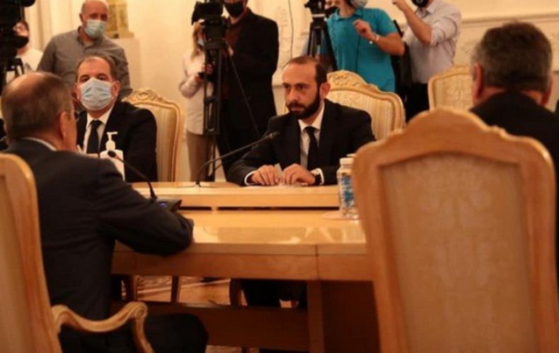 Sergei Lavrov Holds a Meeting with His Armenian Counterpart Ararat Mirzoyan