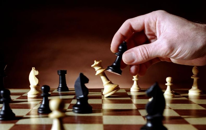 За чемпионство США по быстрым шахматам поборются Севян, Каруана и Со
