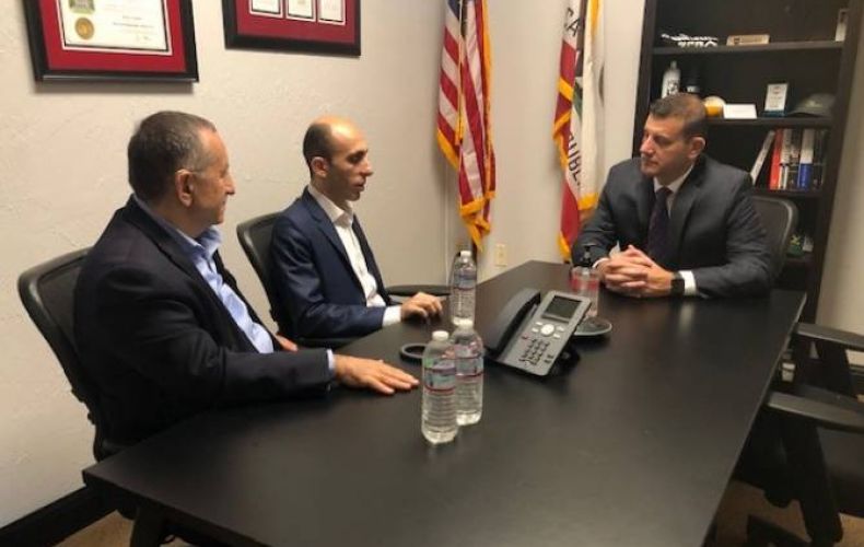 Artsakh State Minister discusses cooperation programs with US Congressman