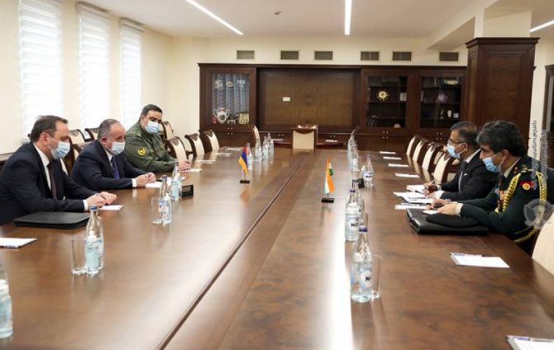 Armenian Defense Minister, Indian Ambassador discuss bilateral cooperation