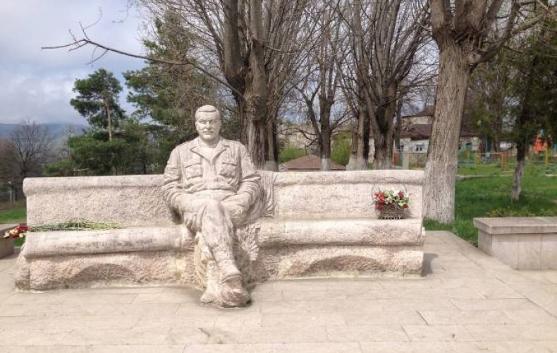Jermuk to erect replica of Vazgen Sargsyan statue of Shushi vandalized by Azeri troops