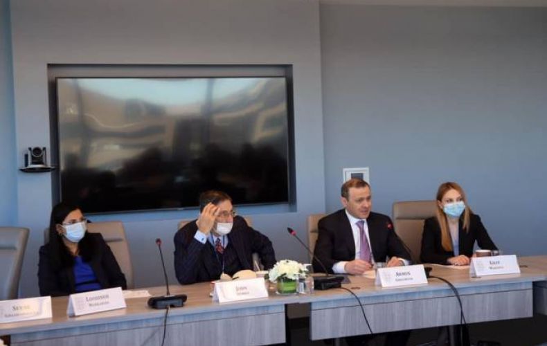 Armenia’s Security Council Secretary meets Atlantic Council’s expert community representatives in US